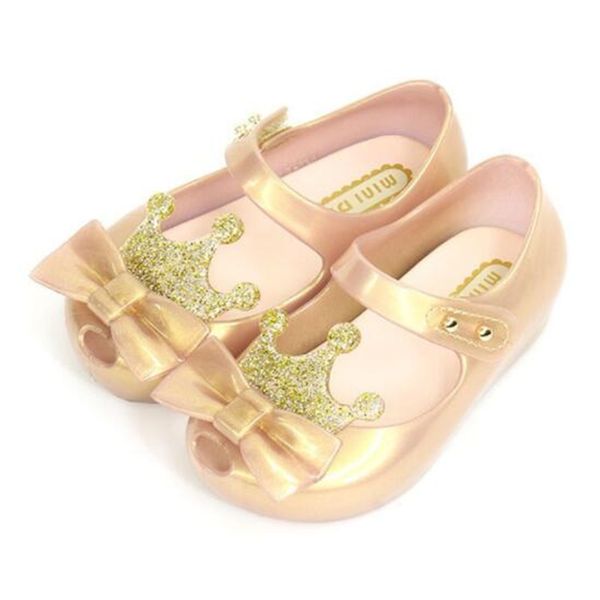 Nouveaux enfants filles sandales Designer gelée chaussures couronne arc princesse chaussures enfant en bas âge bébé chaussures de plage PVC enfants sandale diapositives