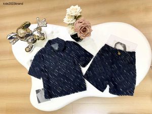 Nouveau enfant de chemise Suit enfant Tracksuit Baby Clothes Taille 100-150 cm Summer Denim Shirts à manches courtes et shorts 24Feb20