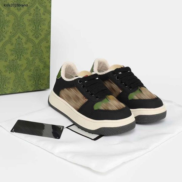 New Kids Shoes Grid Letter Imprimer Baby Sneakers Taille 26-35 Y compris les boîtes Color Splicing Design Girls Boys Shoe Dec20