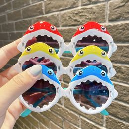 Nieuwe kinderen zonnebril Cartoon Shark Shape Girls Boy Children Sun Glasses Round Cosplay -bril Leuke Baby Shades bril Eyewears UV400