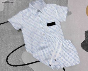Nieuwe kinder t-shirt set kind trainingspakken maat 80-150 baby designer kleding logo volledige print shirt met korte mouwen en shorts 24feb20