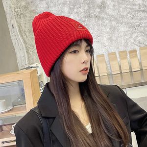 Nouveau chapeau tricoté pour enfants hiver Version coréenne décontracté et mignon épaissi et chaud nouveau-né tricoté étudiant Couple chapeau pointu 231120
