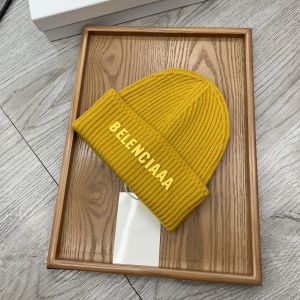 Nouveau Chapeau tricoté hommes femmes hiver Bonnet crâne casquettes Bonnet décontracté Gorro épais Skullies gannis Bonnet en tricot casquette classique pour garder au chaud