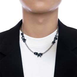 Nieuwe Koreaanse zwarte steen splitsen ketting onregelmatige donkere mannen/vrouwen hiphopstijl trui sleurkraag ketting mode sieraden