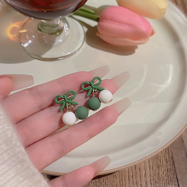 Nouvelle mode coréenne boucles d'oreilles pendantes pour femmes blanc fleur boucles d'oreilles pendientes soeur cadeau mode oreille bijoux