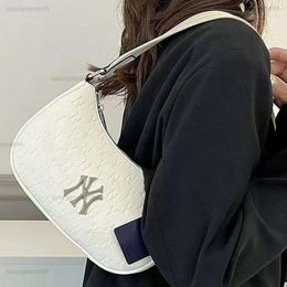 Sac à main coréen MLB en métal avec étiquette complète, sac sous les bras en relief PU NY, sac à bandoulière polyvalent et tendance pour femmes, nouvelle collection