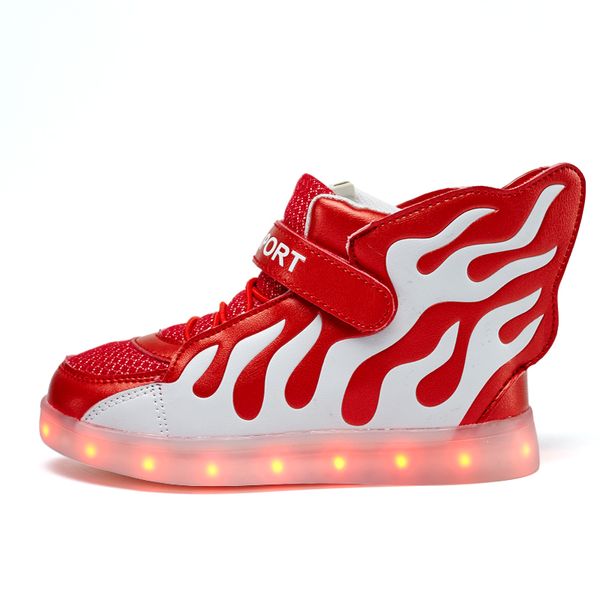 Nuevo LED Zapatos casuales Zapatillas de deporte para niños Luces de fuego Zapatos para niños Zapatos de skate Carga USB Niños Niñas Zapatillas de deporte brillantes LJ200907