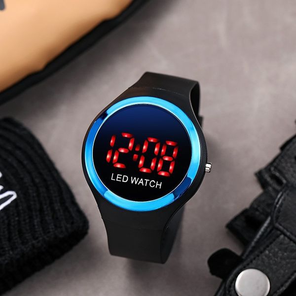 Nouveau Led primaire élèves du secondaire montre électronique mode mâle et femelle bracelet en caoutchouc horloge à main montre-bracelet numérique