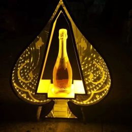 Nieuwe LED -oplaadbare aas van Spade Bar Showcase Light Up Cocktail Wine Bottle Holder voor nachtclub feestlounge bruiloftdecoratie