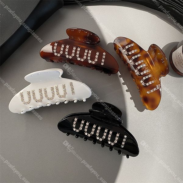 Nouvelles pinces à cheveux en forme de lettre en diamant, pinces à cheveux en forme de requin, épingles à cheveux en acrylique de styliste, bijoux, vente en gros