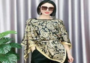 Nieuwe Li Jin Satin Multifunctionele pullover Shawl Dames Fashion AllMatch Online Verkoopproduct Zonbescherming Kleding Prin3846861