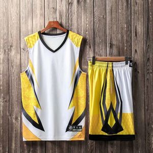 Nouvel ensemble de costume de basket-ball d'entraînement de compétition de maillot de camouflage de panneau léger, ensembles de basket-ball personnalisés par personnalité avec des shorts, vêtements personnalisés