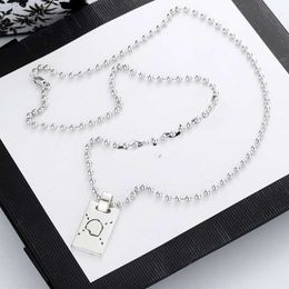 Nouveau collier long collier à breloques de mode collier plaqué argent de qualité supérieure pour unisexe mode bijoux approvisionnement 2021