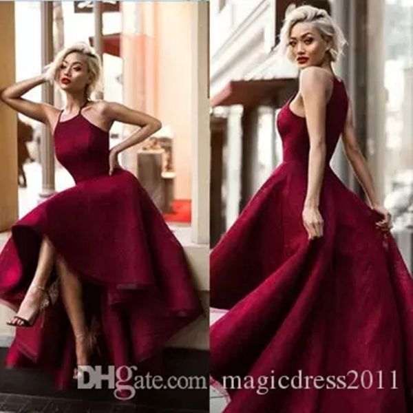 Nuevo vestido largo y sexy de bola roja Halter sin mangas Vestidos de baile 2019 Yousef Aljasmi Hi-Lo Sweety Lace Runway Moda para mujer esmoquin formal Noche