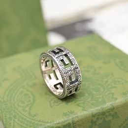 New Love Ring Gold Ring For Women Titanium Alloy Gold plaqué accessoires de mode Sonneurs de conception de luxe classique de haute qualité pour les hommes et les femmes FashionBrithday Gift