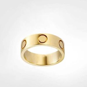 Nieuwe liefdesring luxe sieraden gouden ringen voor vrouwen titanium staal legering vergulde proces mode-accessoires vervagen nooit niet allergisch