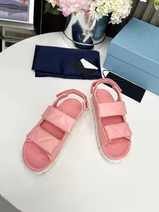 Nieuwe lage designer schoenen Casual sneakers platform schoen zwart wit roze dames luxe lederen trainers doos maat 35-41 On240402