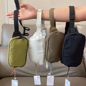 Nouveau sac de ceinture lu mini modèles officiels dames sac de taille de sport en plein air messager poitrine 1L capacité avec logo de marque