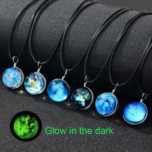 Lankbare gloed in de Dark Galaxy Universe ketting Star Moon Glass Cabochon Kettingen Hangers Fashion Hip Hop Jewelry Drop Ship