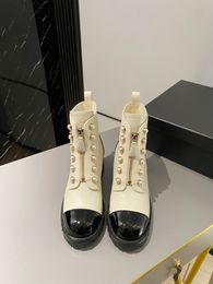 Nieuwe luxe merk designer schoenen winter enkellaarsjes dames channellace-up parelkettingen gesp dames luxe chanelliness ontwerpers schoenen