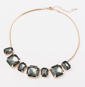 Nouveau charme de luxe femmes cristal collier ras du cou bijoux couleur or grande feuille bavoir grosse déclaration Maxi collier N0226052879