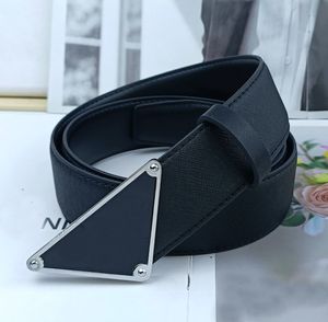 Nouvelles ceintures de créateurs de luxe pour hommes mode hommes en cuir ceinture de jeans classique noir sangle décontractée largeur 3.8cm lettres Triangle avec boîte YD007