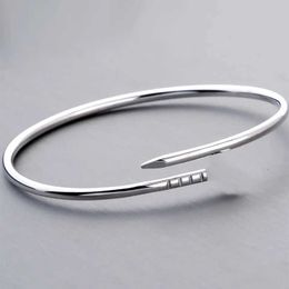 Nouveau bracelet de créateur de luxe 3mm plus mince ongles mode unisexe manchette couple bracelet or acier bijoux saint valentin cadeau Cz marque 2xfx