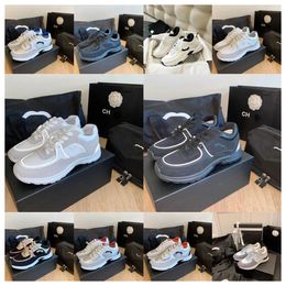 Nouveau créateur de luxe Channershoes chanells Chaussures noir blanc décontracté hors de la mode Low Mens Women Fashion Trainers Fashion Platform Sneakers