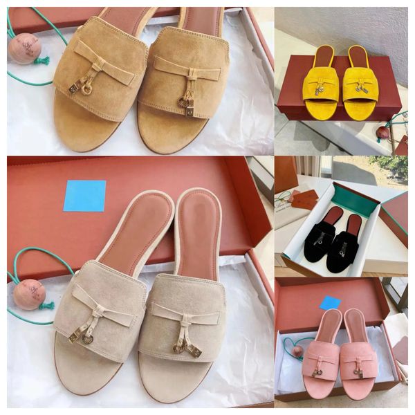 Nouveau créateur de luxe LP Chaussures Lora Pianas Slippers Femmes Femmes Men Slippers Sandales Cashmere Chaussures Classic Toes Rounds Flat Talon Locier Four Seasons Muisseurs