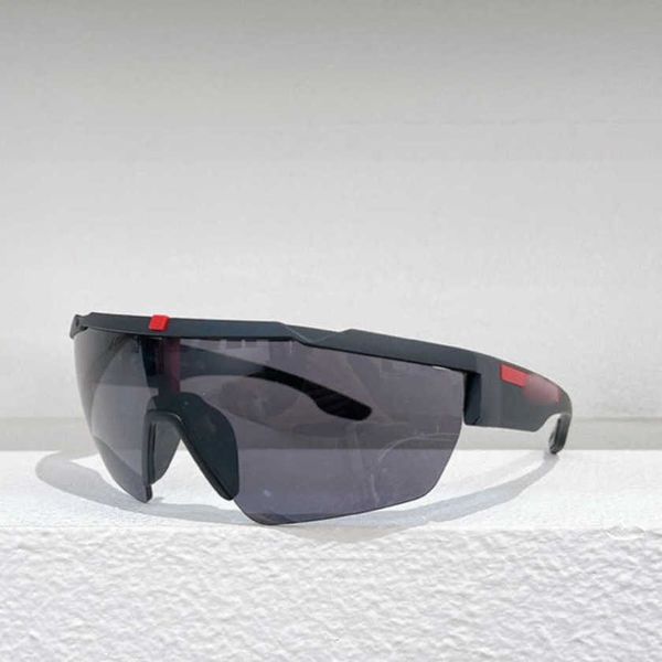 Nouveau concepteur de luxe P Grand cadre de soleil Couvrage des lunettes de soleil Net Red Stars Ski Goggles SPS03X-F