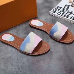 Nuevas sandalias de diseñador de lujo para mujer, chanclas de arena informales con patrón alfabético clásico a la moda para mujer, talla plana 34-42