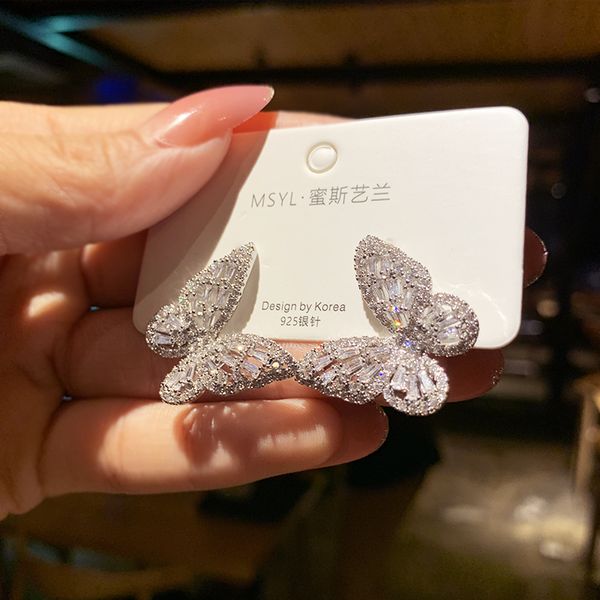 Nueva moda de lujo, pendientes colgantes redondos con forma de gota coreana para mujer, pendiente de oro de mariposa grande, regalo inusual para fiesta de boda para niña, joyería 2021