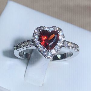 nieuwe Luxe Volledige Diamond Ruby Hart Ring Vrouwelijke Bruiloft Sieraden Gift Groothandel Valentijnsdag Gift