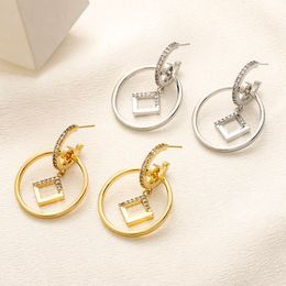 Nieuwe luxe goud vergulde hoepel oorrang doos verpakking ontwerper charmante oorbellen boetiek verjaardag bruiloft liefde sieraden oorbellen