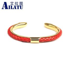 Nuevos hombres de lujo Apertura Brazaletes Brazaletes 316L Acero inoxidable Pulsera de cuero genuino Joyería de amistad para amante Q0717