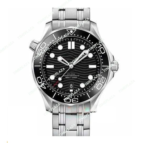 Nouveau Luxury Rubber Mens Mécanique mouvement automatique Men Master Designer Tag Watch Wrist Wistarches Montre Man Montre de Luxe301w