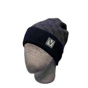 Nuevos diseñadores de lujo Beanie Hat Skull CapWinter Unisex Letras de cachemira Casual Bonnet al aire libre Sombreros de punto 9 Color Cálido Gorros multicolores Moda muy fresco P-6