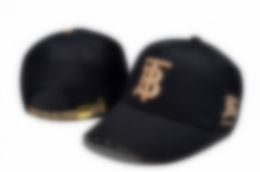 Nuevos Luxurys Desingers Carta Gorra de béisbol Hombres Mujeres Gorras Bordado Sombreros para el sol Moda Ocio Diseño Bloque Sombrero 21 colores B-11