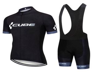 New Men Cube Team Cycling Jersey Costume à manches courtes Shirt Bib Short Set Summer Séchon Dry Tenues Sports Uniforme Y20043157024
