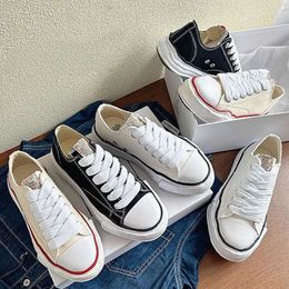 Nuevos hombres maison sneakers diseñadores lienzo zapatos mujeres casuales blancos blancos zapatos deportivos de bajo estilo tamaño 36-45 con caja 556