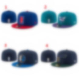 NOUVEAU Designer Hommes Équipe de basket-ball de mode Classique Ajusté Couleur Plat Peak Pleine Taille Casquettes Fermées Baseball Sports Ajustés Chapeaux En Taille 7-Taille 8 équipe de basket-ball N-6