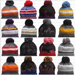 NIEUW Heren Voetbal Gebreide Beanie Muts Wol Warm Sport Gestreept Zijlijn Omslagdoek Pom Beanie Hoeden Heren Dames Motorkap Mutsen Schedelhoed One Size Mix Kleuren SU22-08