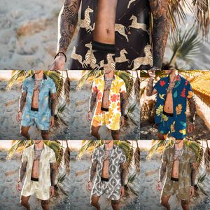 Nouveaux hommes Hawaii costume impression 2021 été à manches courtes bouton chemise Shorts de plage rue décontracté vêtements masculins 2 pièces X0610
