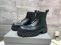 Neue Herren Leder Casual Big Toe Stiefel Höhe erhöhen Europäische und amerikanische Mode Schnür Business Stiefel mit dicken Sohlen