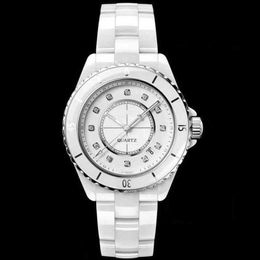 Nuevo reloj para hombre y mujer, reloj de pulsera de lujo para parejas, amantes de los deportes, cerámica blanca y negra 224I
