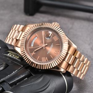 Nouveaux hommes montres jour Date haute qualité Quartz Date juste calendrier montres concepteur femmes montre concepteur