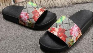 Nouveau Hommes Femmes Chaussures De Filp De Luxe Slide D'été Mode Large Plat Sandales Glissantes Slipper Flip Flop taille 35-45 boîte à fleurs