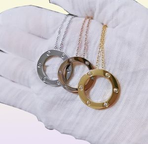 NOUVEAU MEN039S ET FEMMES039S Colliers de diamant pendentif Colliers de mode en acier inoxydable pour couples comme cadeaux Luxury J8054025