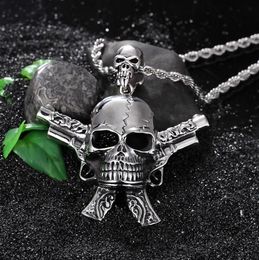 NIEUW MEN039S PRIJKEN HOGE KWALITEIT Roestvrijstalen Accessoire Accessoire Gun Skull Cool Punk Gothic Necklace Pendant Biker Jewelry6841485