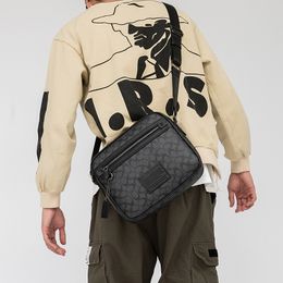 Nouveau message de concepteur pour hommes sac de taille d'ordinateur mode imprimé en cuir souple sacs pour ordinateur portable pour hommes conception épaule messager fronde sac cartable